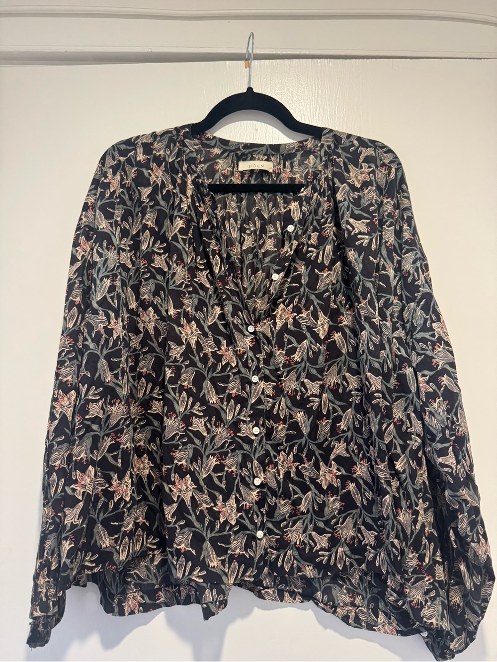 Doen “Black Lilium Floral” Jane Blouse - Picture 2 of 7